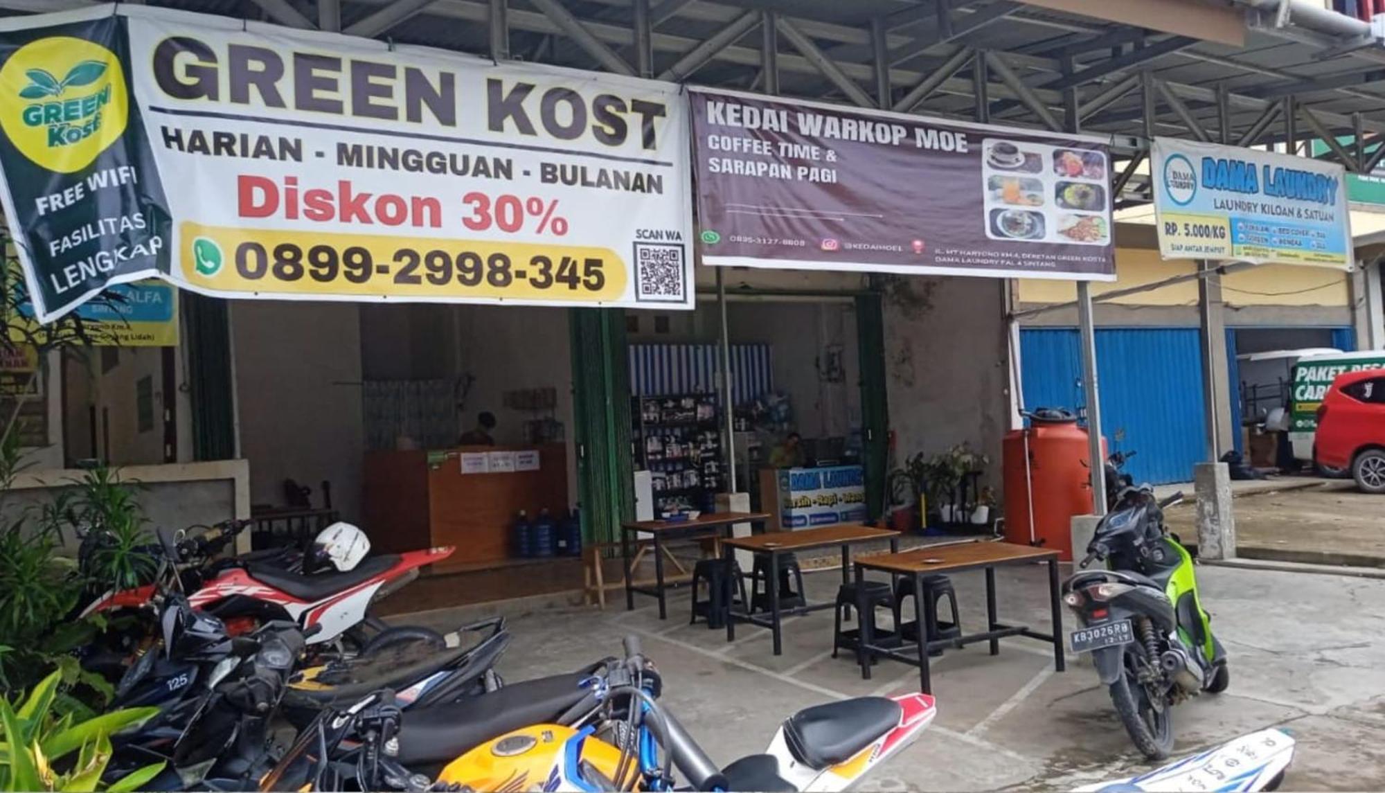 Хостел Greenkost Sintang Екстер'єр фото